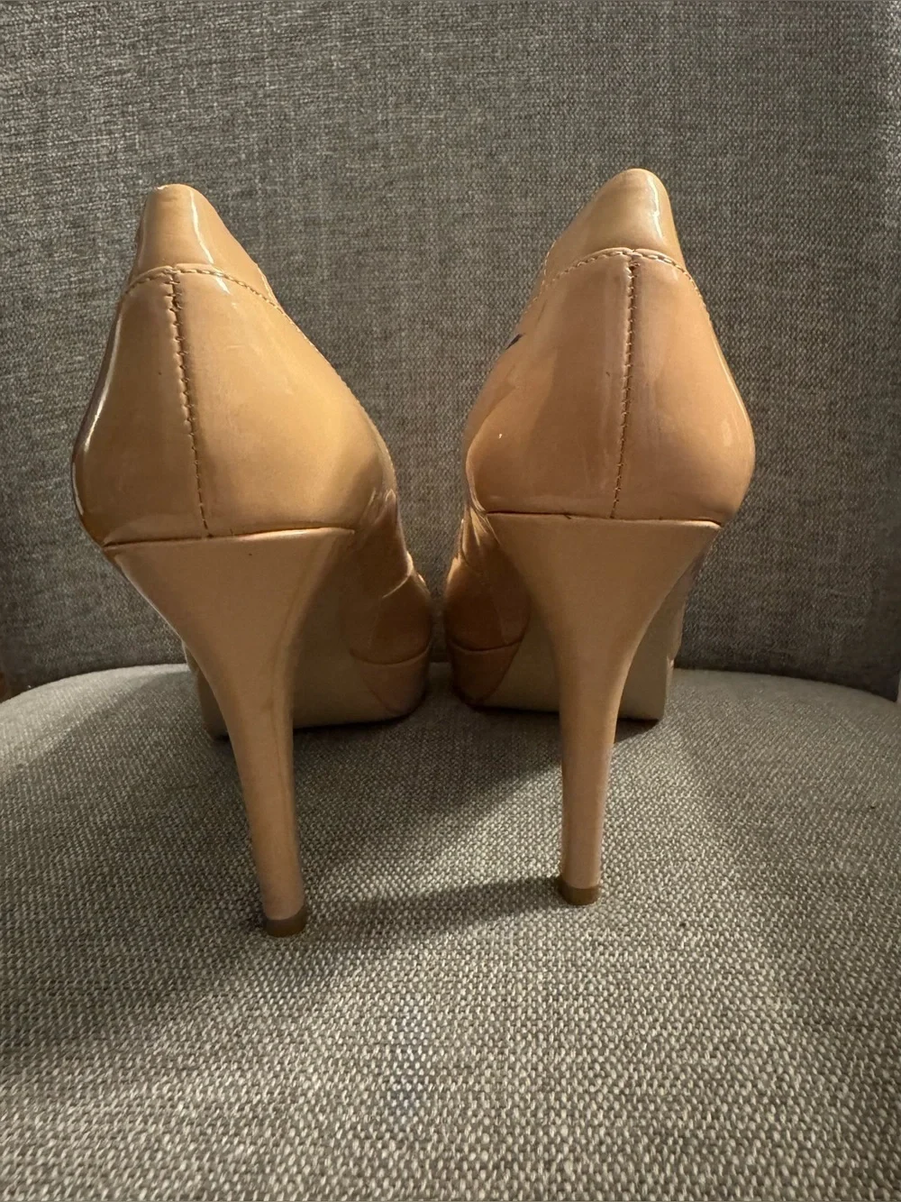 Nine West Nude Patent Leather Peep-Toe Platform Heels – Size 7